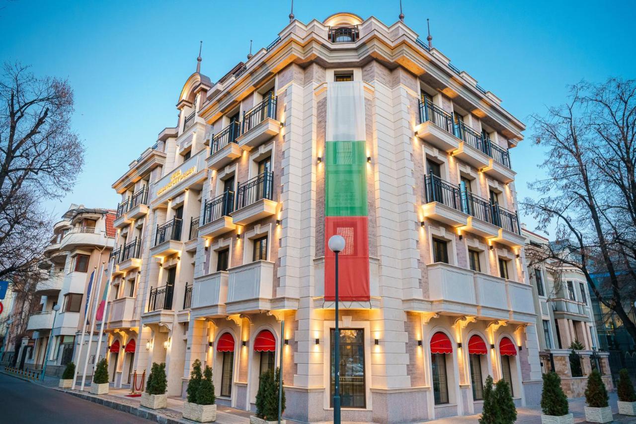Residence City Garden - Certificate Of Excellence Top 10 Best Five-Stars City Hotels For 2024 Awarded By Htif Plovdiv Buitenkant foto