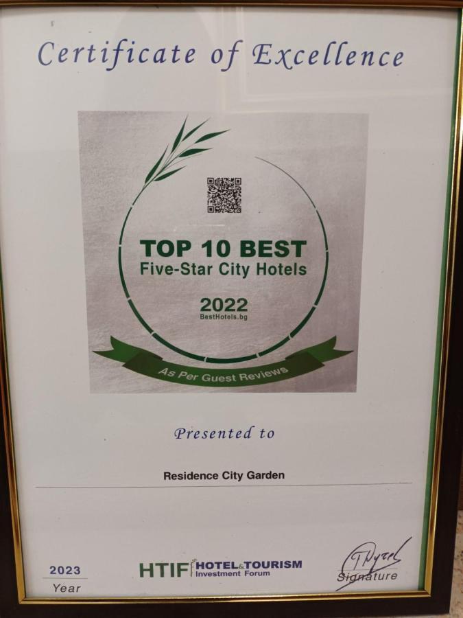 Residence City Garden - Certificate Of Excellence Top 10 Best Five-Stars City Hotels For 2024 Awarded By Htif Plovdiv Buitenkant foto