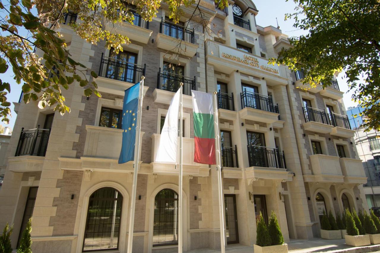 Residence City Garden - Certificate Of Excellence Top 10 Best Five-Stars City Hotels For 2024 Awarded By Htif Plovdiv Buitenkant foto