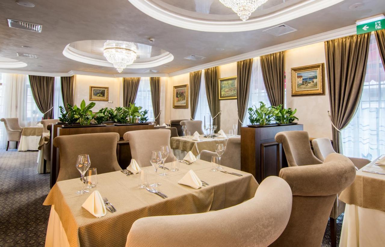 Residence City Garden - Certificate Of Excellence Top 10 Best Five-Stars City Hotels For 2024 Awarded By Htif Plovdiv Buitenkant foto